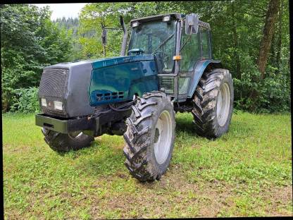 Bild 2:Valtra Valmet 8050