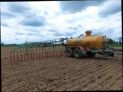 Bild 2:Zunhammer Güllefass