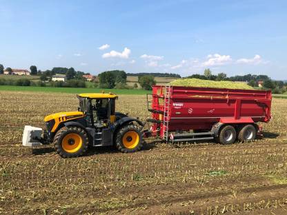 Bild 2:Landwirtschaftliche Transporte