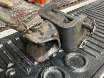 Bild 2:Zugmaul mit Anhängeschlitten