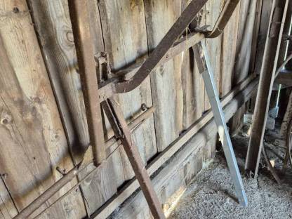 Bild 7:Verkaufe alte Metallrahmen Gestell