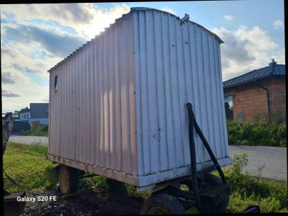 Bild 3:Bauwagen / Container