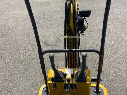 Bild 5:Minibagger 1,2 t inkl. 40 cm Grabschaufel