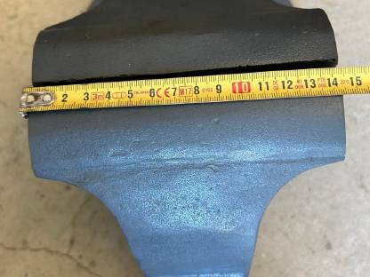 Bild 3:Schraubstock geschmiedet