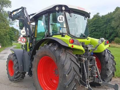Bild 2:Claas Arion 420