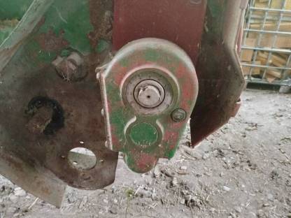 Bild 8:Anhänger mit hydr. angetriebenem Kratzboden