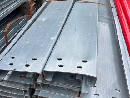 C-Profil 200x60mm Kabeltrasse Anfahrschutz