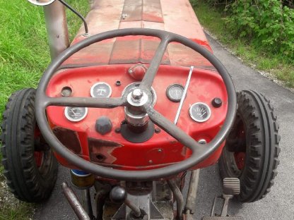 Bild 4:Massey Ferguson 135