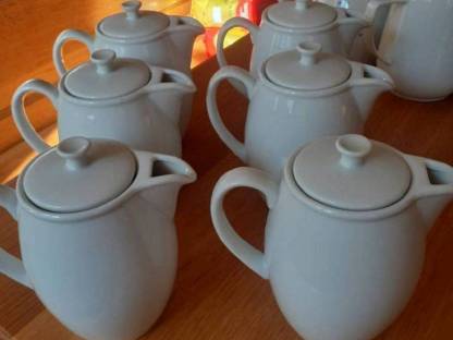 Bild 4:Kännchen und Tassen