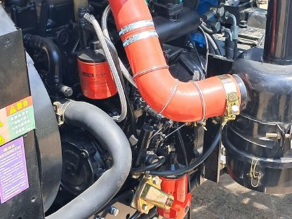 Bild 4:Traktor LW 304HS