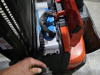 Bild 7:Verkaufe Ameise Hochhubwagen Stapler BT SWE100 BJ2019