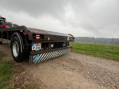 Bild 7:Lkw Container Anhänger Ballen Wagen Traktor Anhänger