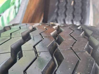 Bild 5:Kompletträder 8-Loch-Felgen