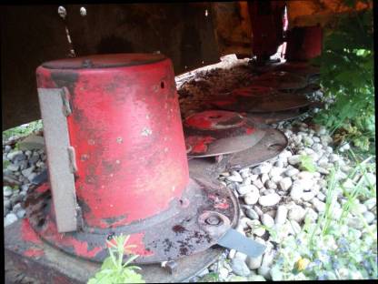 Bild 5:Pöttinger Novadisc 265 Heckmähwerk