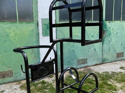 Bild 2:Einspänner-Geschirrwagen, stabil und praktisch