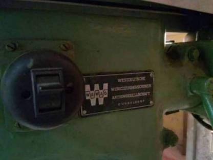 Bild 2:Ständerbohrmaschine