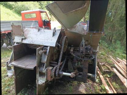 Bild 4:Holzhäcksler, Hackgut