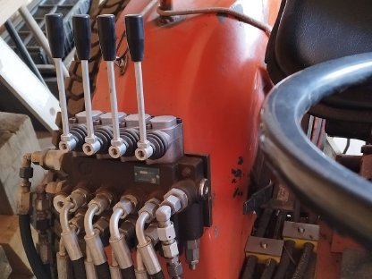 Bild 5:Kubota B8200HST (ca. 20 PS) 4x4 mit Zubehör