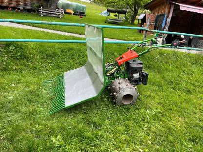 Heuschieber mit Rutschblech