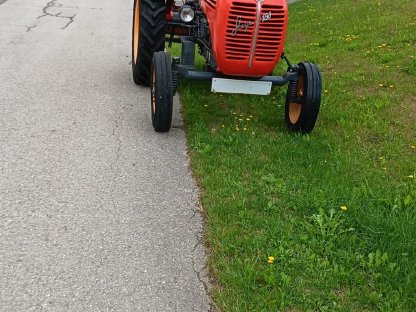 Bild 2:Traktor Steyr 188