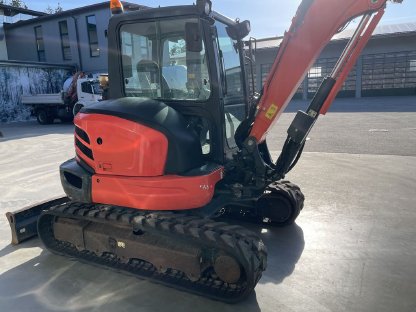 Bild 4:Minibagger Kubota KX057-4
