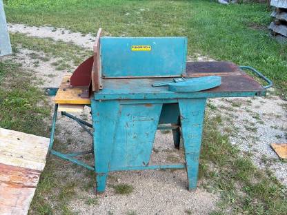 Bild 7:Zapfwellen-Kreissäge / Holzkreissäge