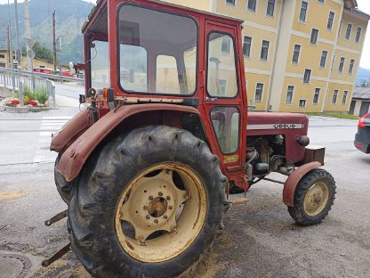 Bild 8:Traktor Ursus C360