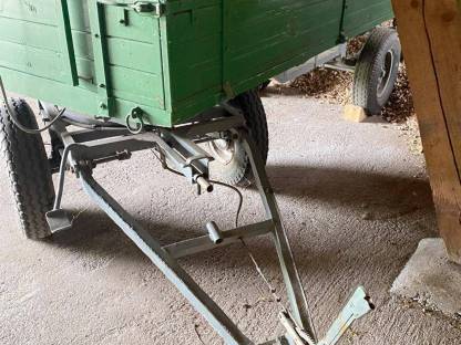 Bild 6:Zweiachs-Anhänger