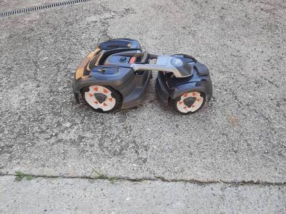 Bild 3:Husqvarna 435X AWD Mähroboter