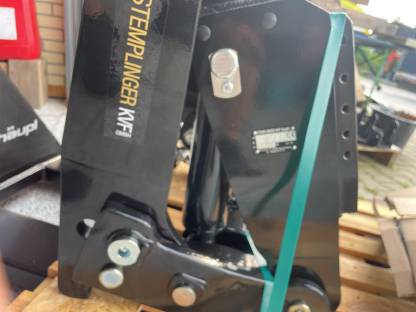 Bild 3:Frontkraftheber NEU