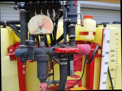 Bild 4:Feldspritze Rau Spridomat D2