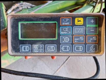 Bild 4:John Deere Rundballenpresse 590