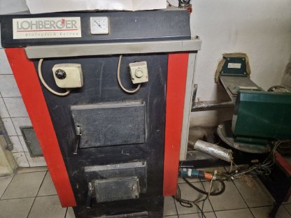 Bild 3:Hackgutheizung Lohberger Kessel 49 kW