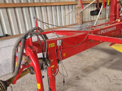 Bild 4:Pöttinger Eurotop 771 A