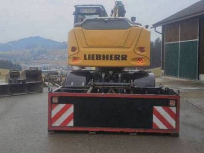 Bild 3:Liebherr A 912 Compact Mobilbagger