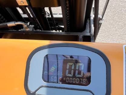 Bild 7:1,5 t Elektrostapler Triplexmast 25 Bstd.