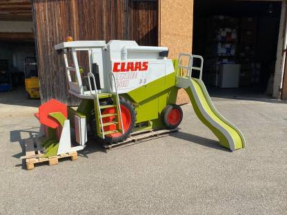 Bild 3:Claas Lexion Kinderbett