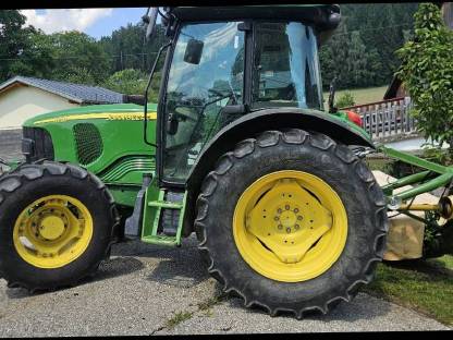 Bild 2:John Deere 5720 Premium