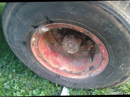 Bild 5:Tieflader Reifen 8.25 R15 / 7.50 R15