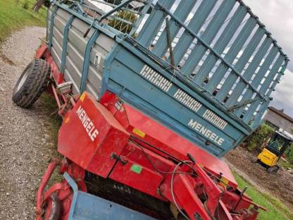 Ladewagen Mengele Quatro 320