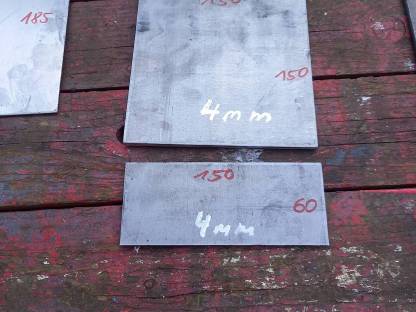 Bild 5:Blech- und Flacheisenreste