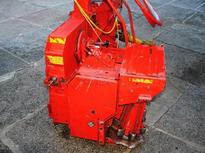 Bild 4:Pöttinger Maishäcksler Mex II K