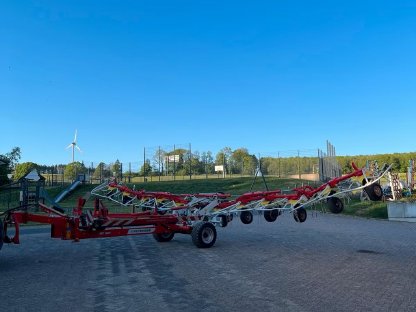 Bild 4:Kreiselheuer Wender Pöttinger HIT 12.14T