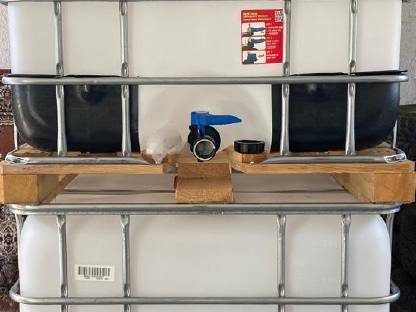 Bild 2:1.000 l IBC Container