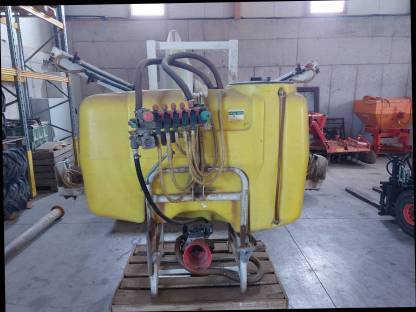 Jessernig Feldspritze 700 l 12 m