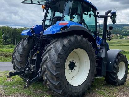Bild 3:New Holland T5.120 Electro Command, Top Zustand