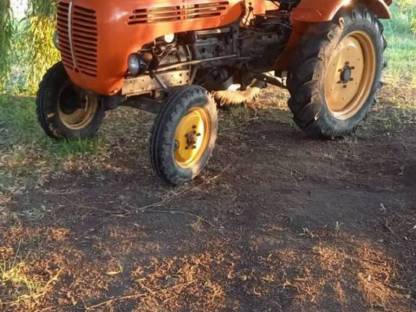 Bild 2:Traktor Steyr 188