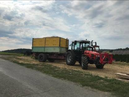 Bild 2:Mercedes LKW Kipper