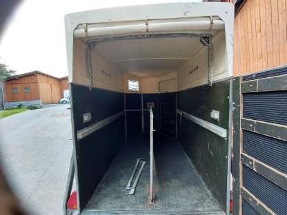 Bild 3:Pongratz VA312T Viehanhänger