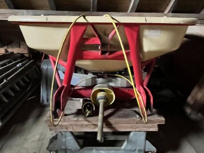 Bild 2:Verkaufe Düngerstreuer DS 751